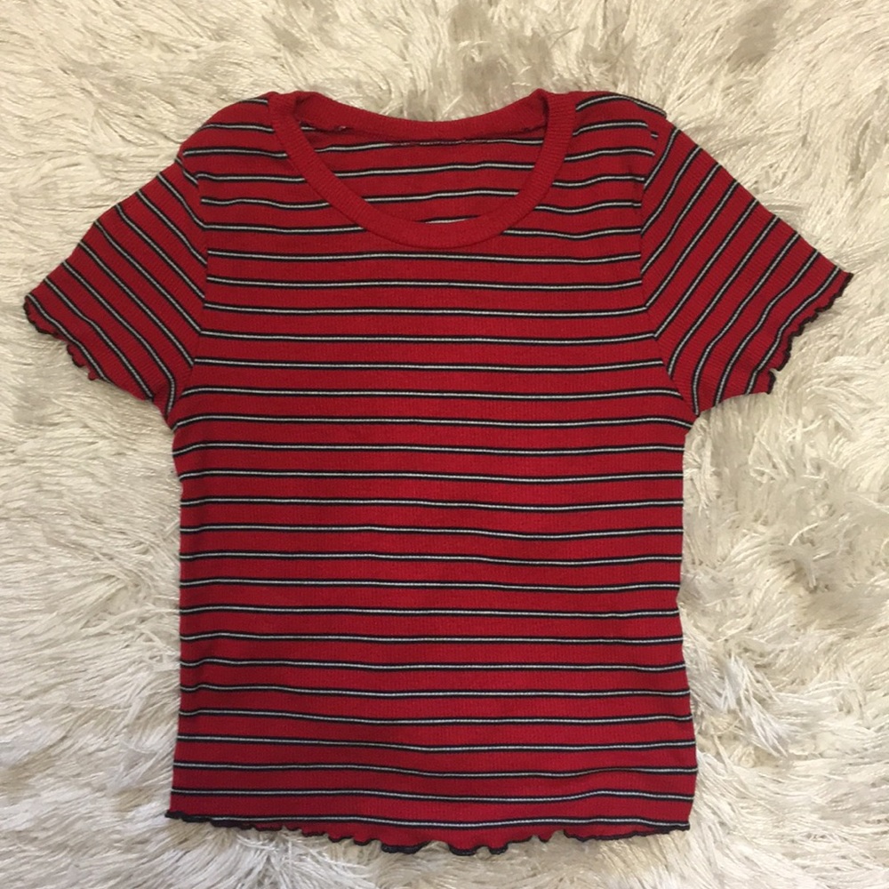 GARAGE Red Striped Lettuce Edge Top
